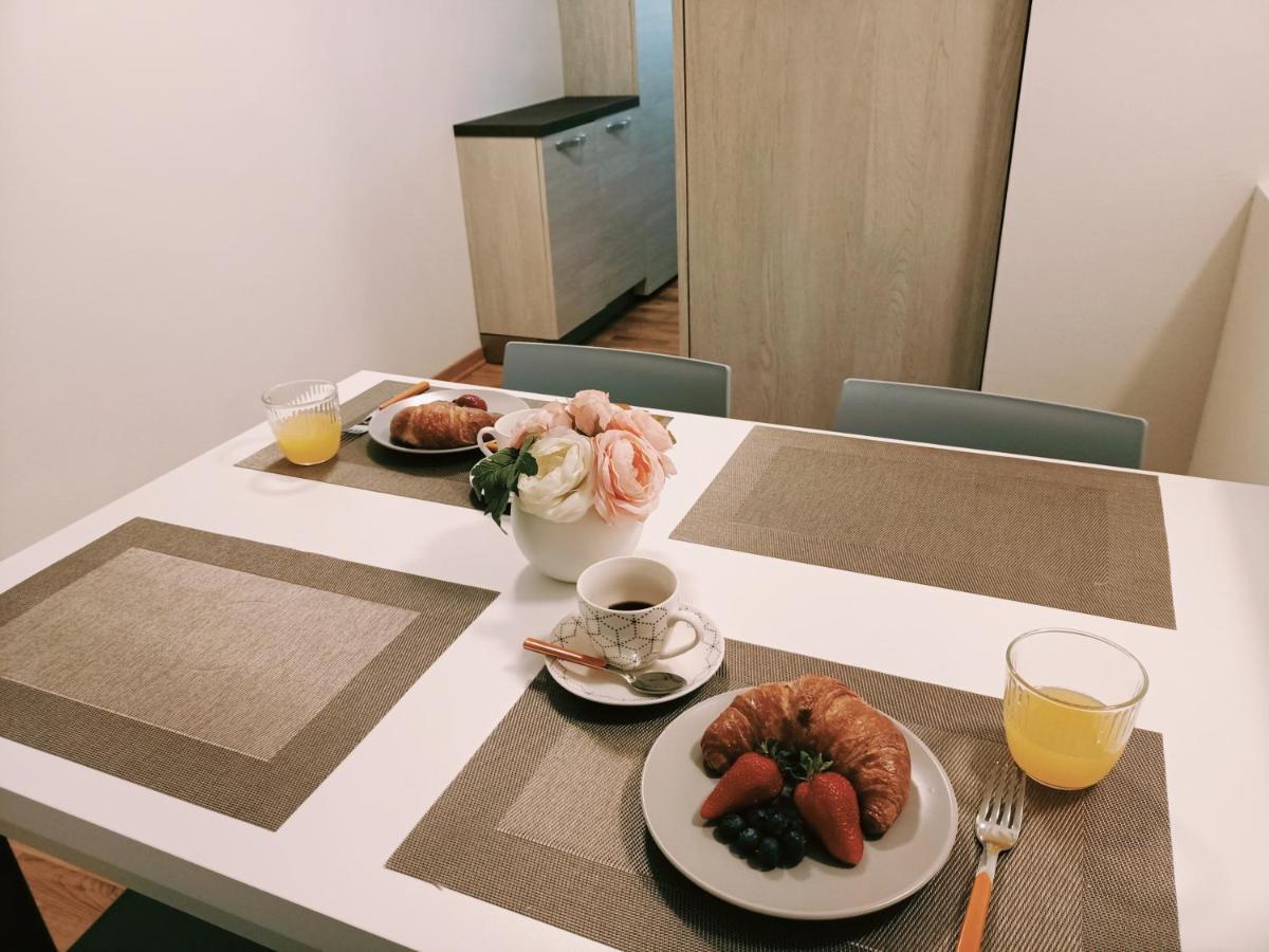 Noemi Miramar Apartamento